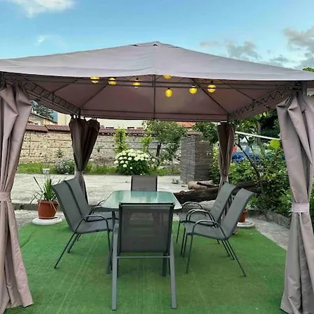 Fest 度假居 班斯科